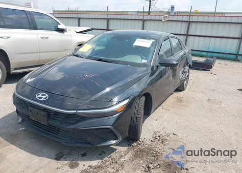 2024 Hyundai Elantra Sel z USA, uszkodzony, nr VIN KMHLM4DG9RU697167